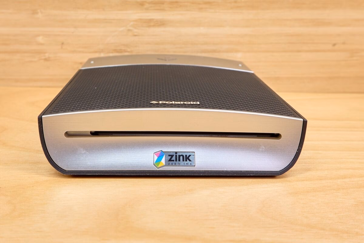 How much does a Polaroid gl10 cost?