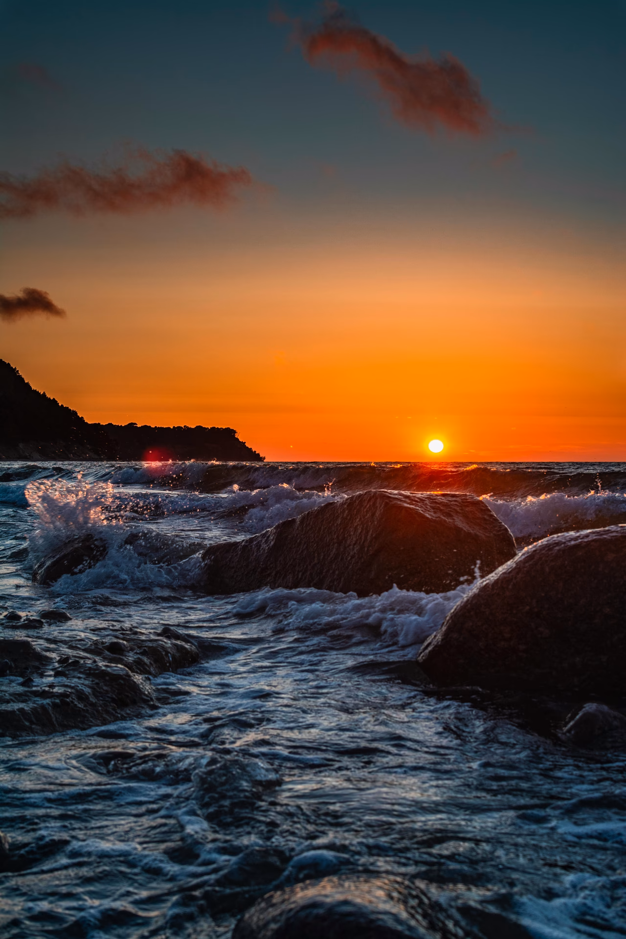 Where to download 4k/ultra HD wallpapers?