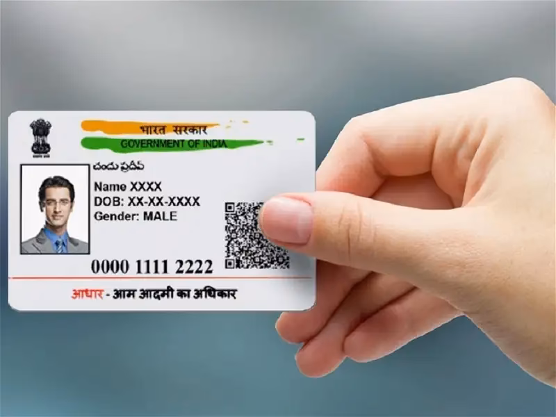 How many Aadhaar services can I avail without a registered mobile number?