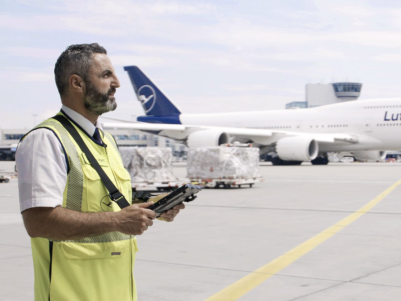 How has IBM helped American Airlines keep pace with customer expectations?