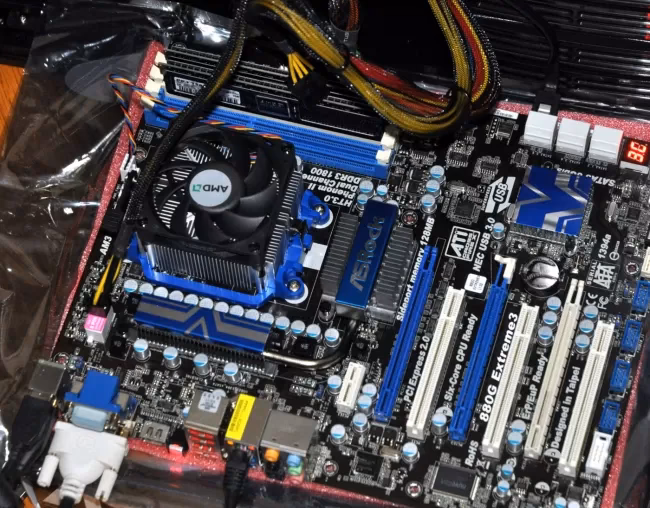 Where can I download the AMD m880g with ATI Mobility Radeon HD 4250 driver?