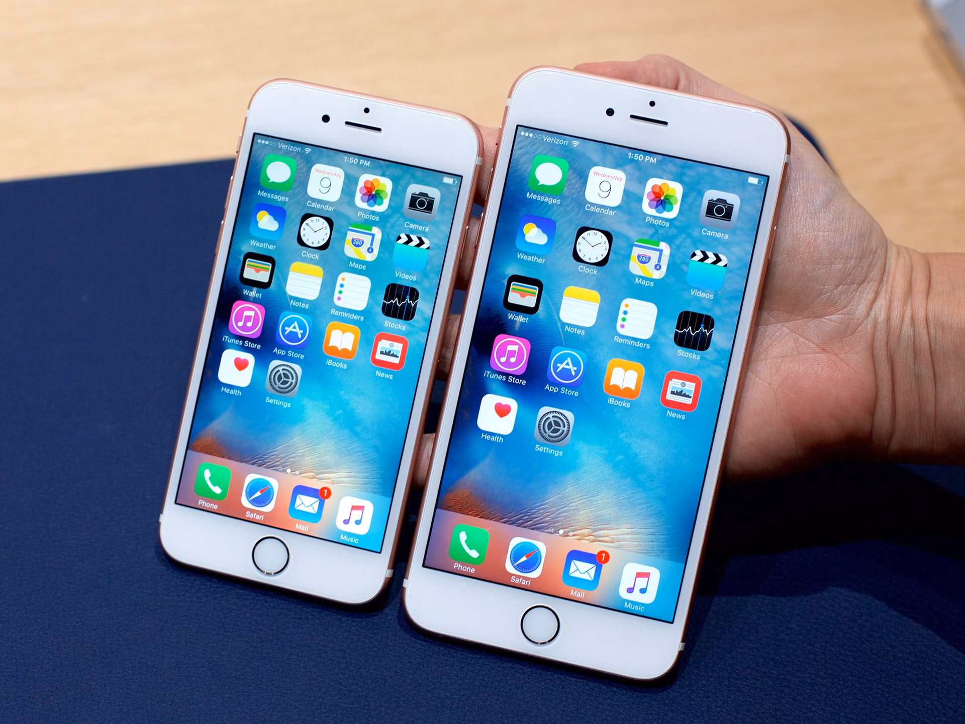 Does best buy sell iPhone 6S?