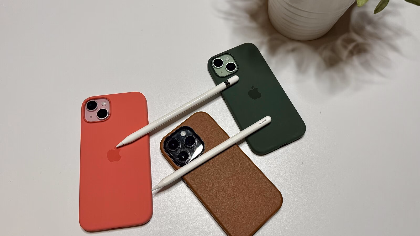 How does the Apple Pencil work?