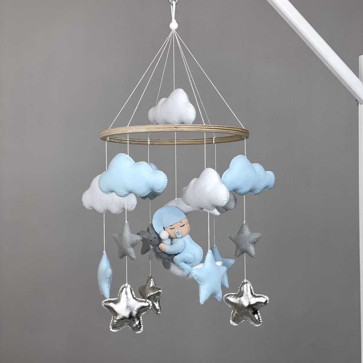 What are the best baby crib mobiles?