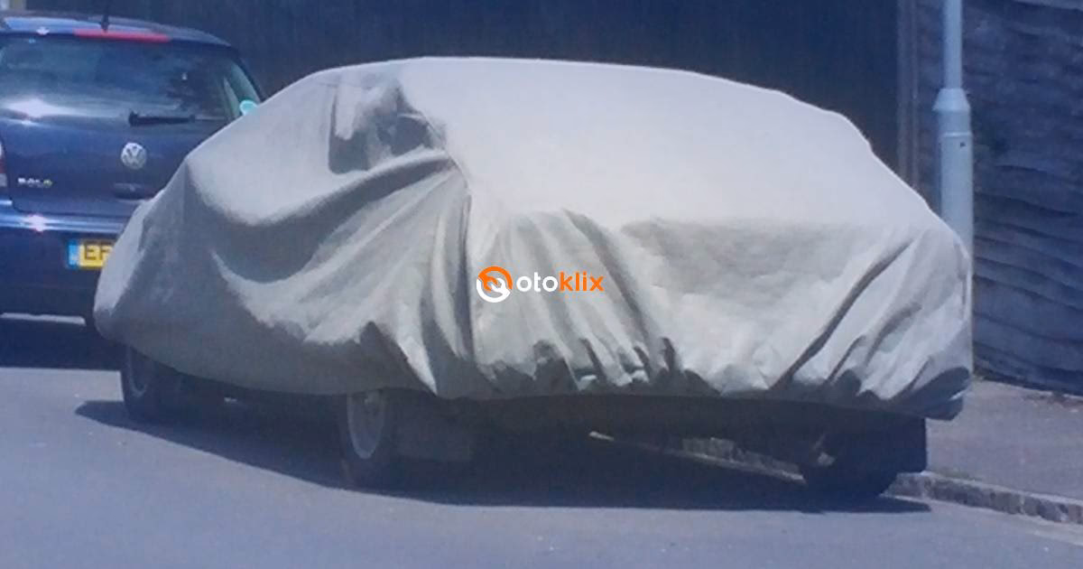 Apakah cover mobil harus diganti?