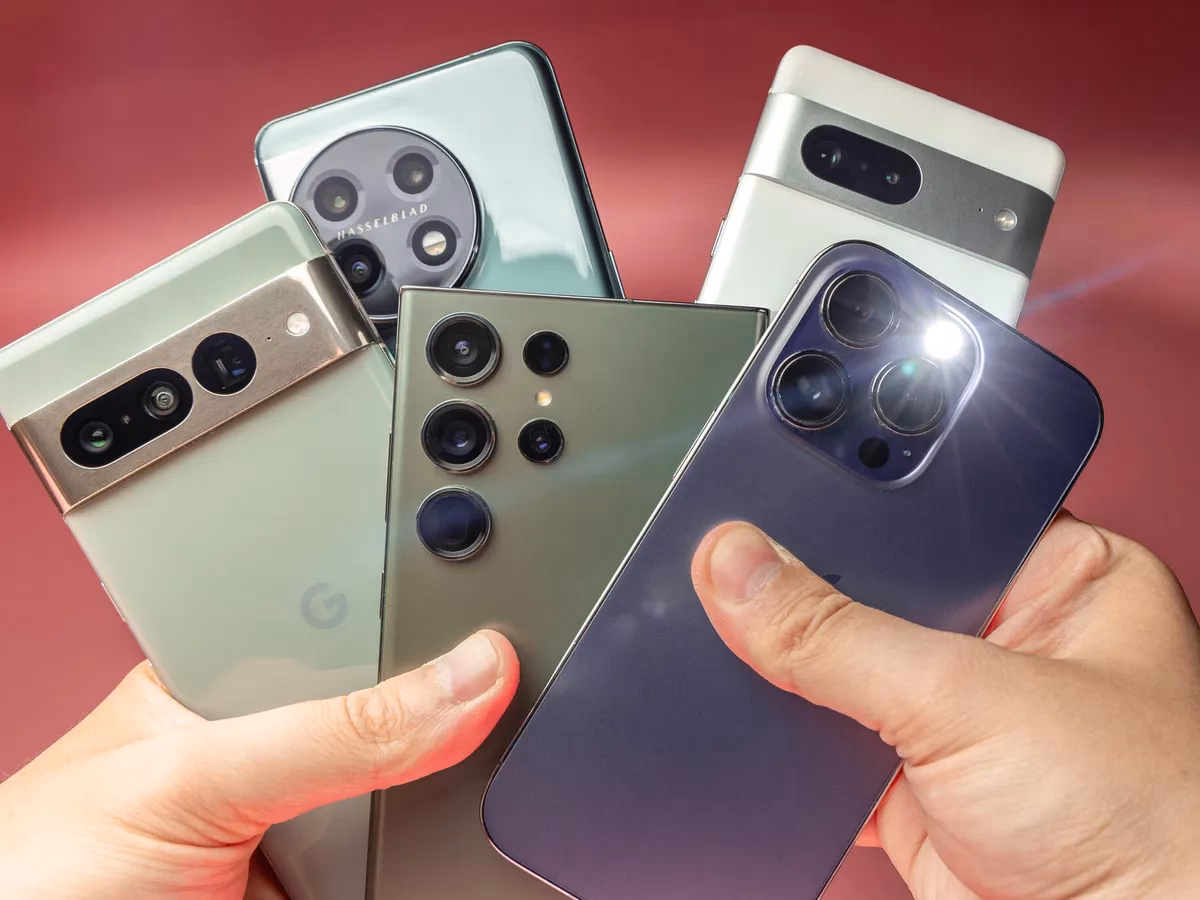 Is the iPhone 16 a small phone?