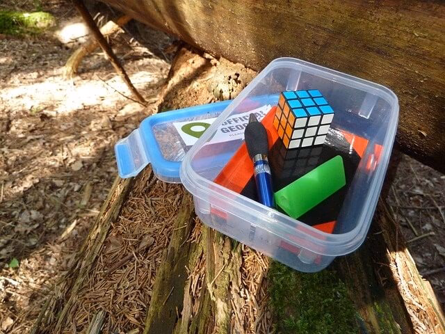 What happened to the geocaching classic app?