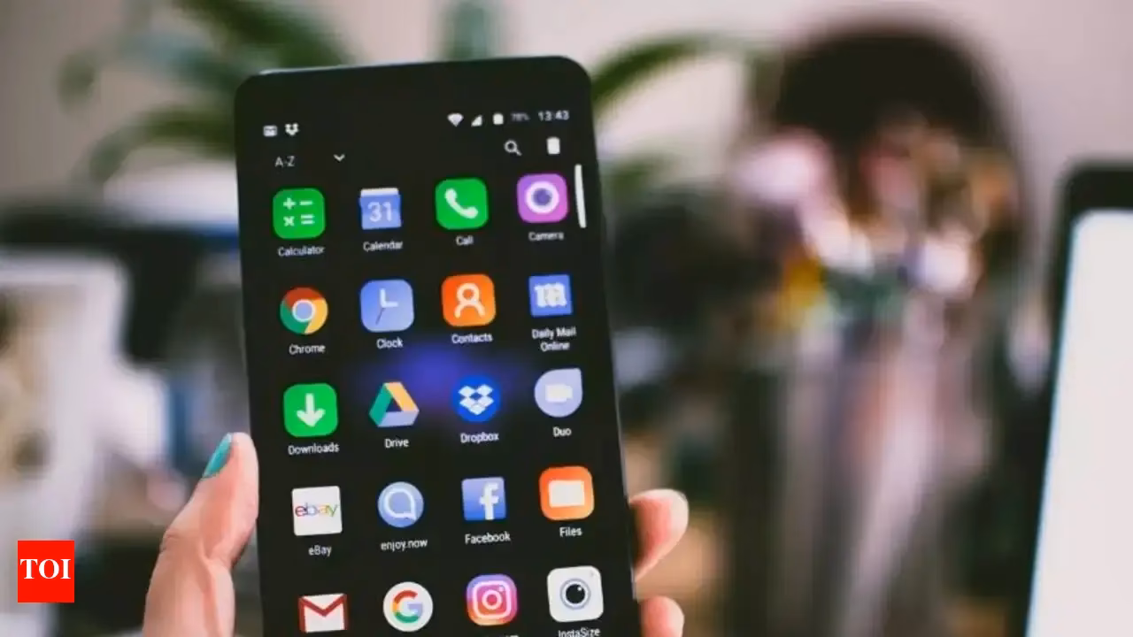 What are the best smartphones in India under 12000?