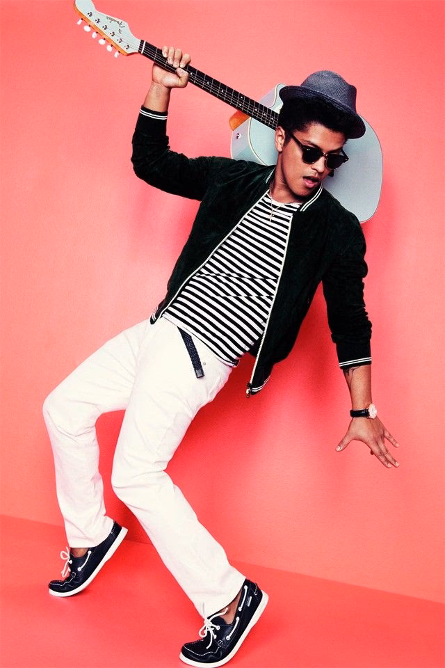 How many Bruno Mars wallpapers are there?