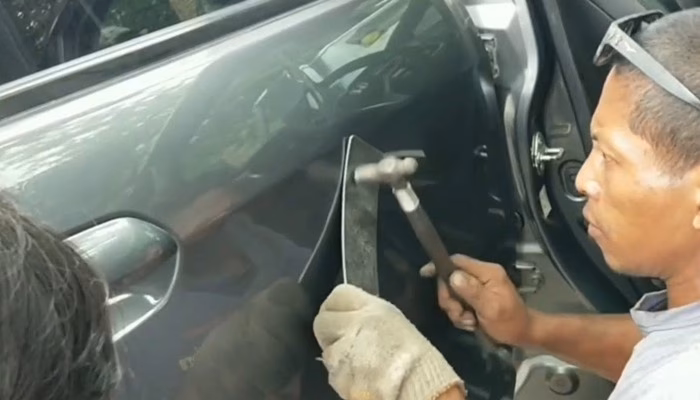 Bagaimana prinsip kerja Ketok Magic mobil?