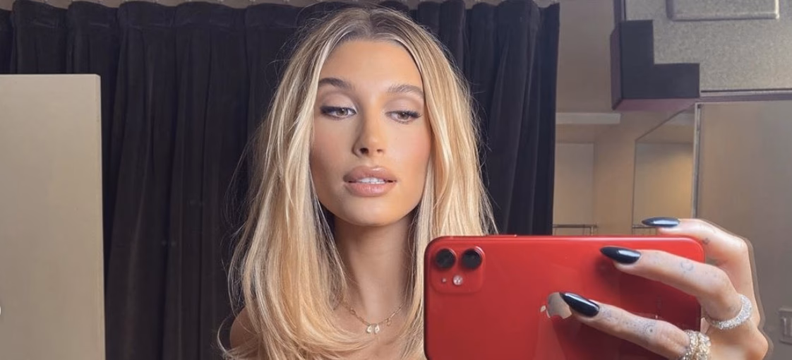 Does Apple have paid celebrity endorsements?