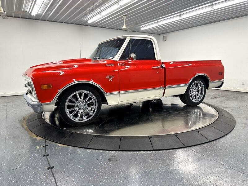 Welche Karosserievarianten hat der Chevrolet C10?