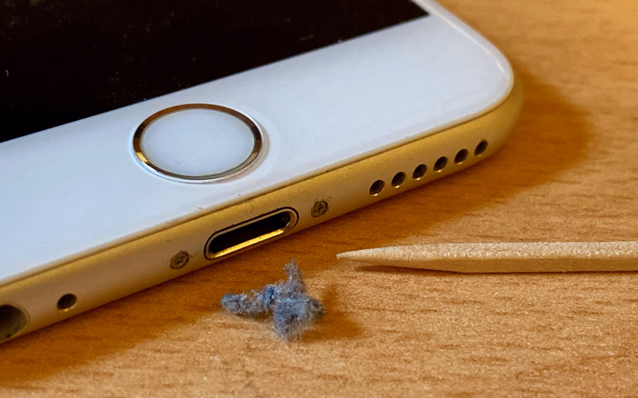 How to clean iPhone charging port?