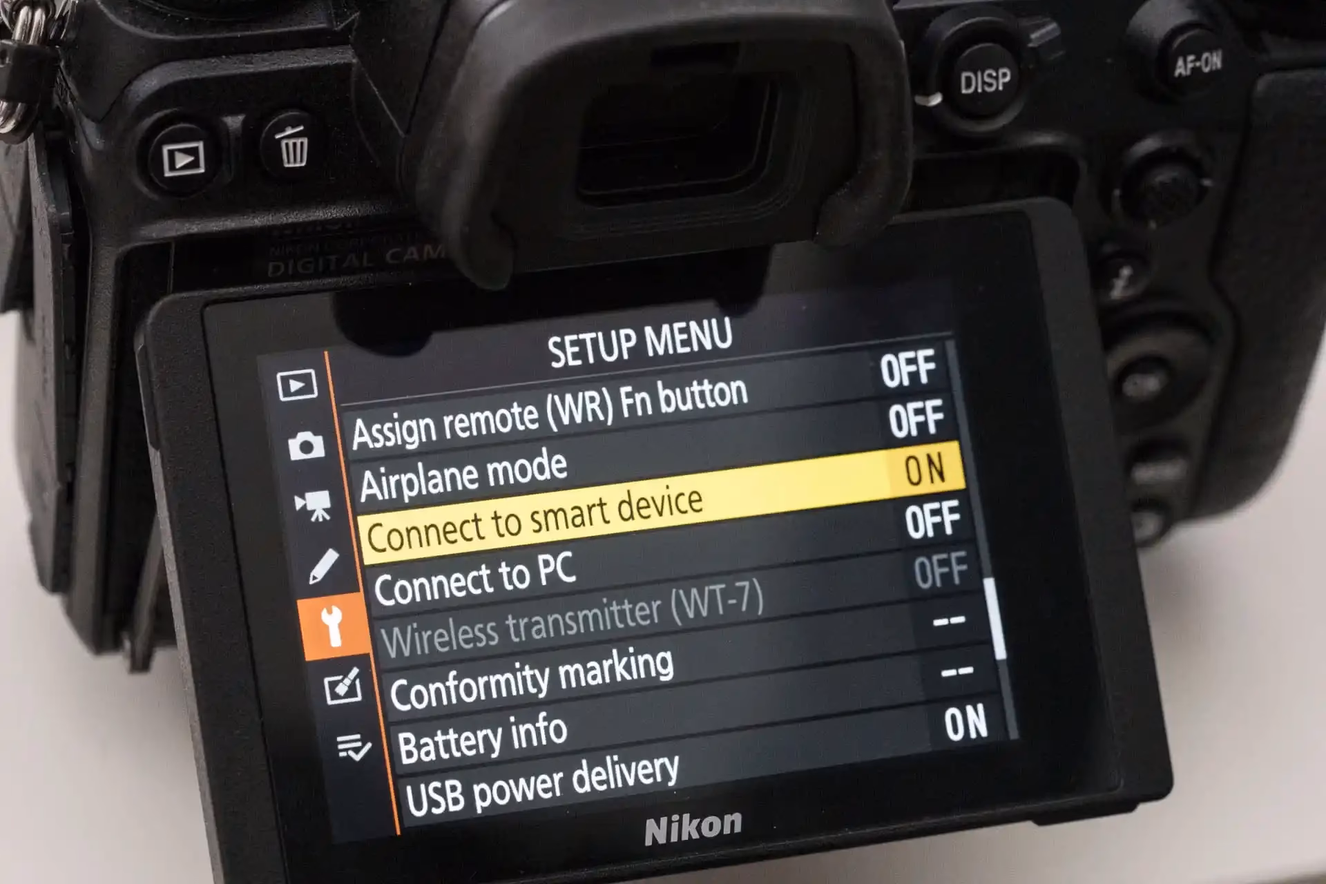 How do I connect my Nikon Z series camera to my iPad?