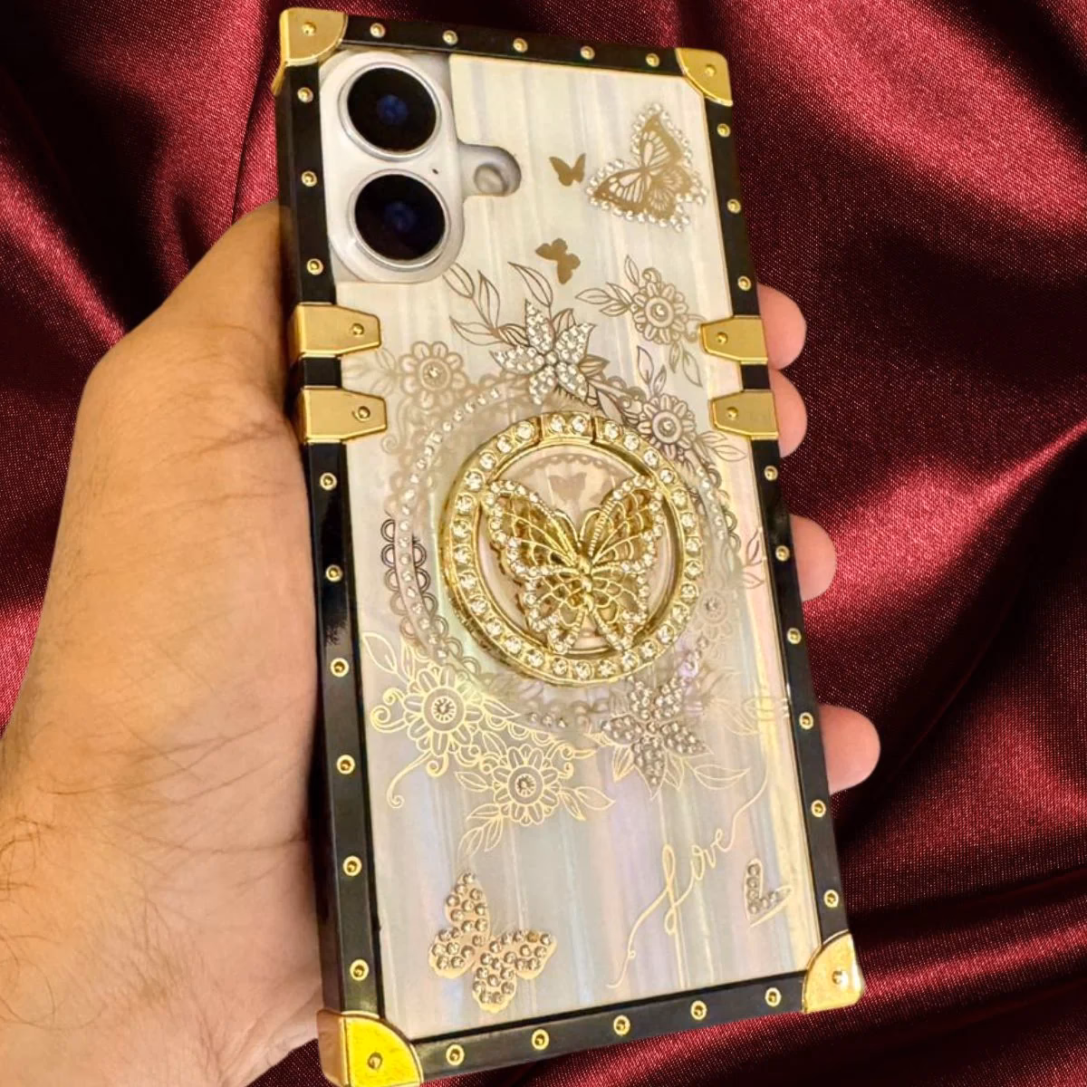 Why should you choose Golden concept India's premium iPhone cases?