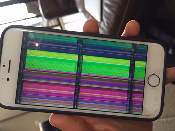 Can Apple repair a screen if he doesn't fix it?