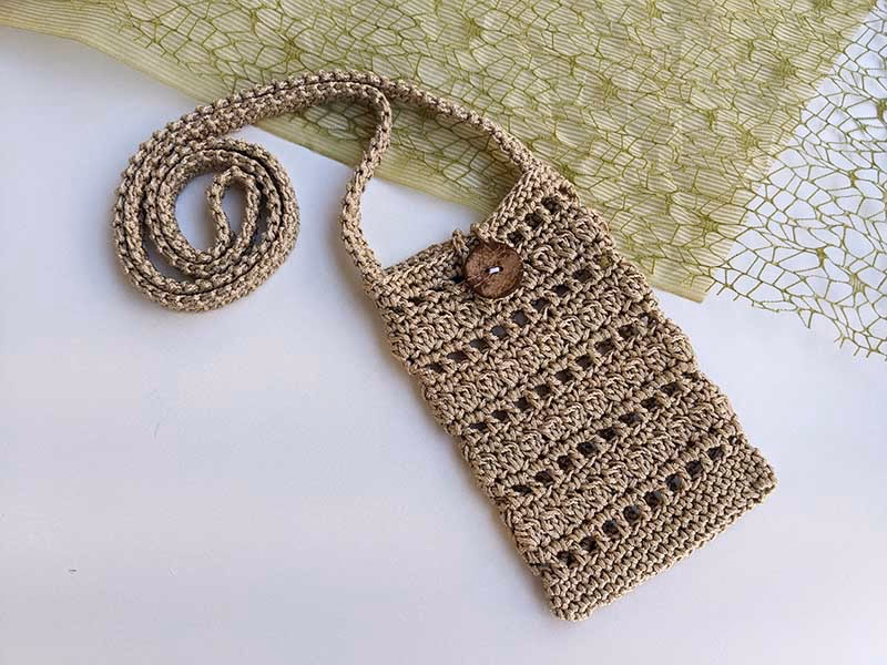 Can You crochet a phone pouch?