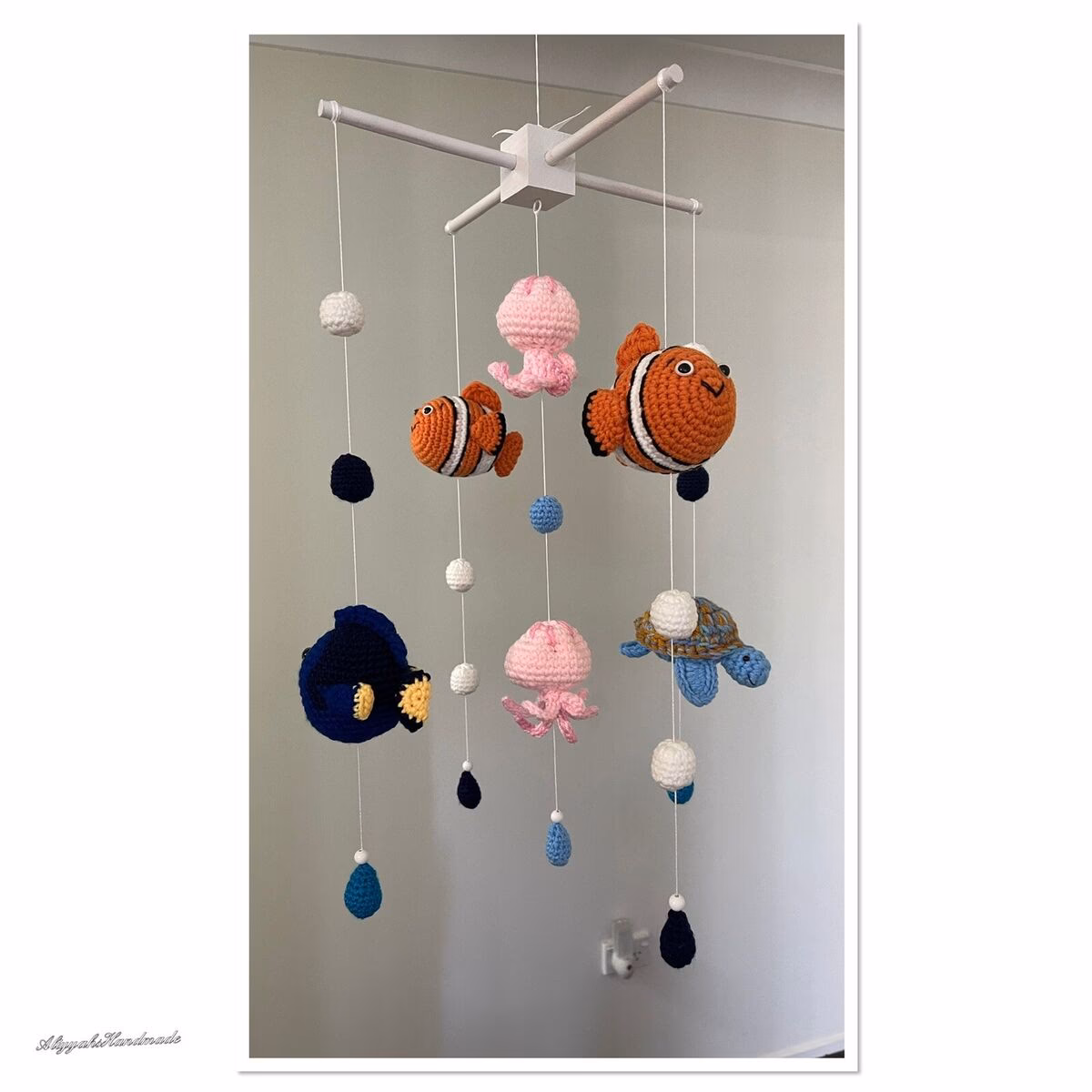 How many free crochet baby mobile patterns are there?