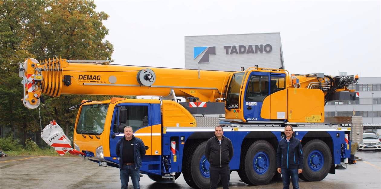 What is a Demag AC100 mobile crane?