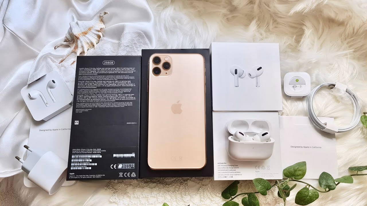 Which Apple devices are compatible with AirPods pro?
