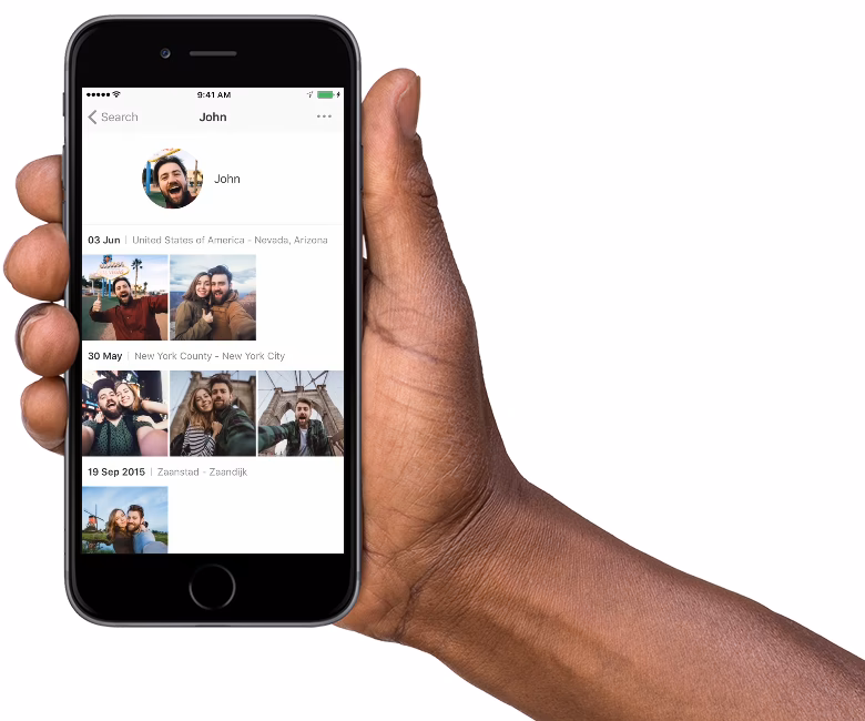 How do I access Synology moments without logging in to DSM?