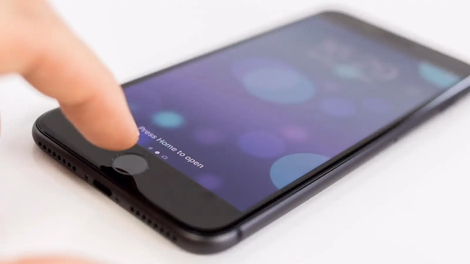 Why does a fingerprint not work on an iPhone?