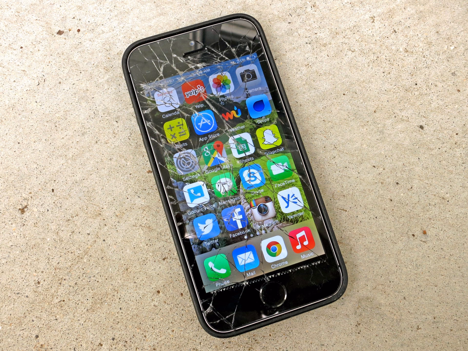 How to replace the iPhone 5S home button?