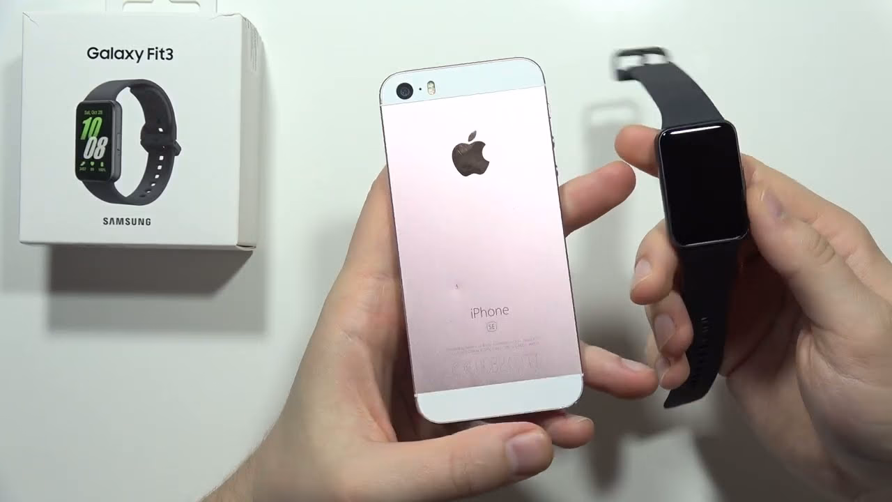 Does Samsung Galaxy Fit have a fitness app?