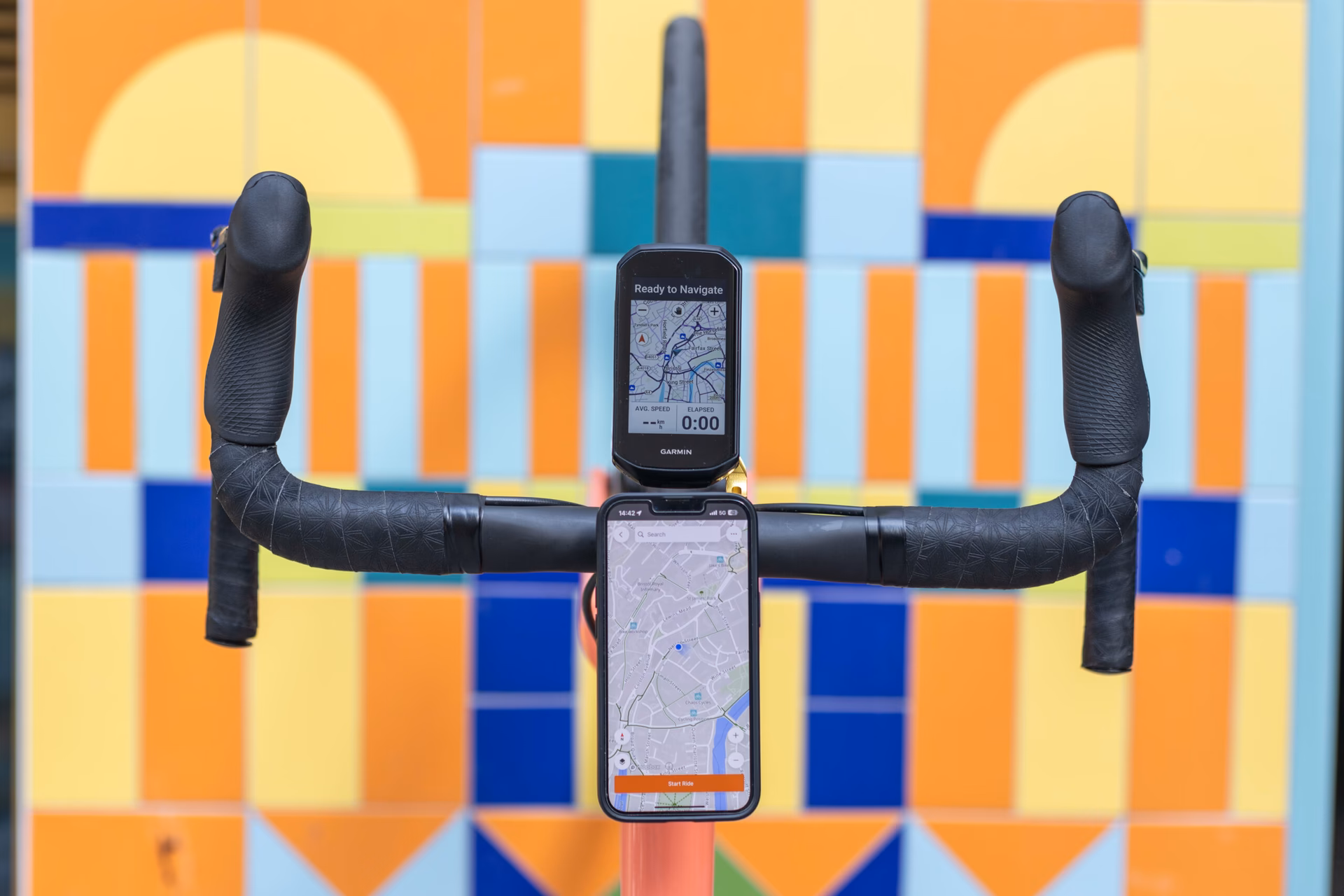Can a smartphone be used as a bike computer?