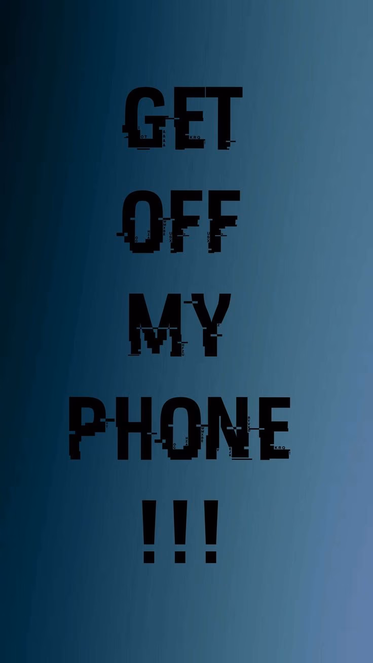 How do I remove a wallpaper from my phone?