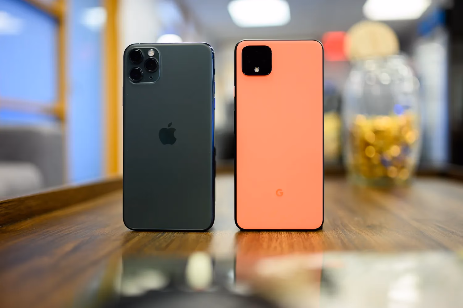 Does iPhone 11 Pro Max support 4K?