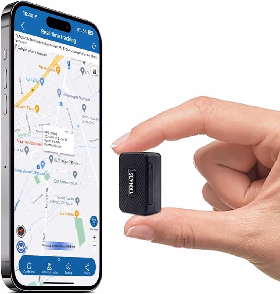 How does a GPS tracker work?