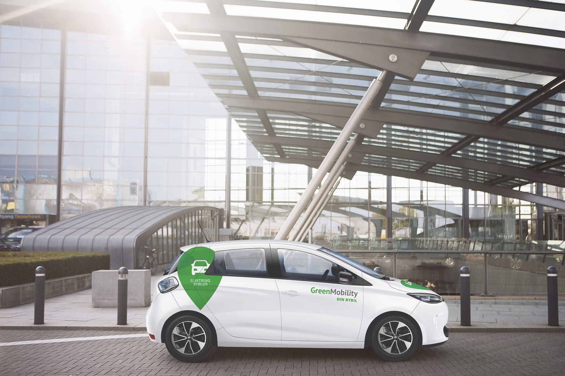 Why should a mother-to-be have a car at GreenMobility?