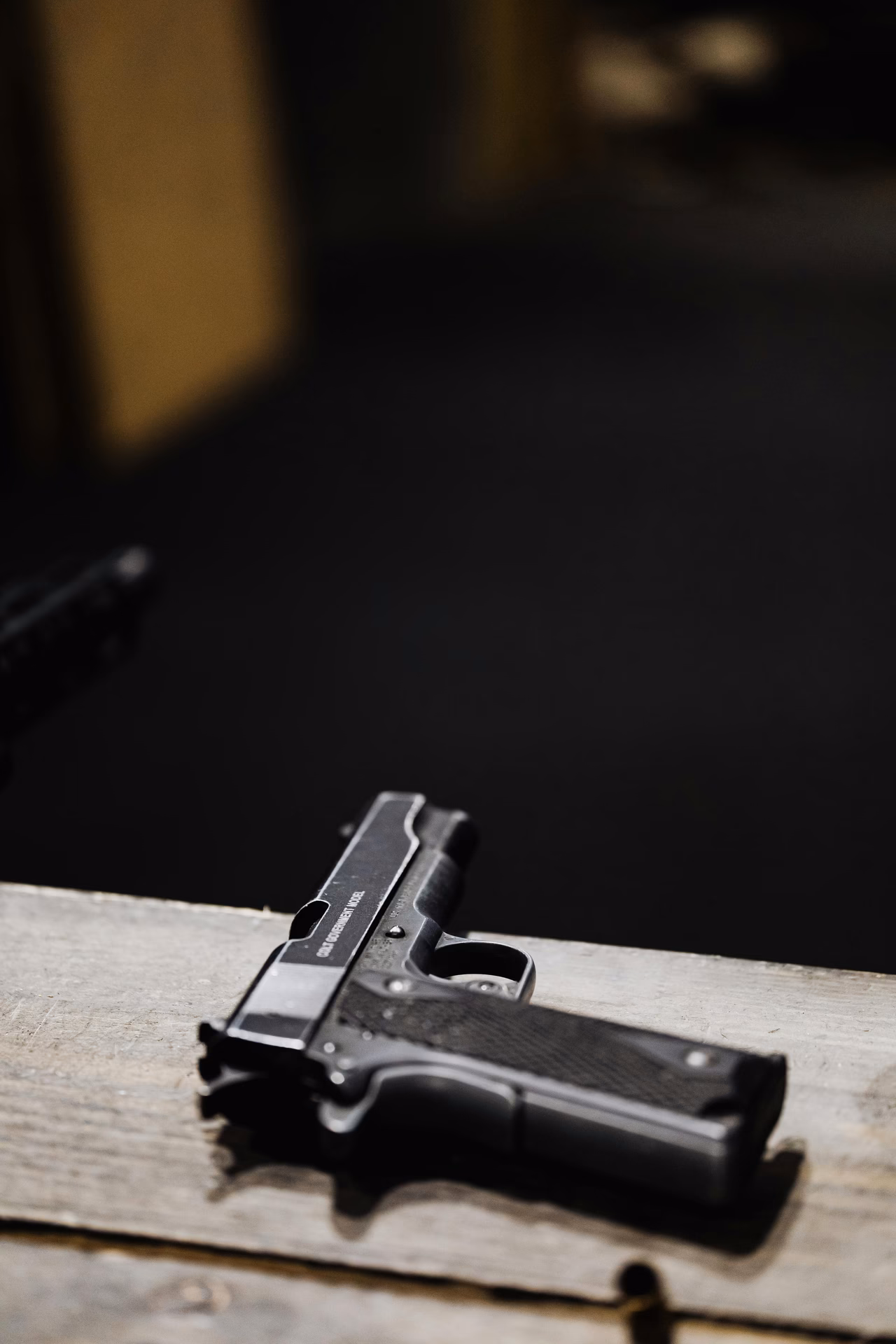 How many guns wallpapers are there?
