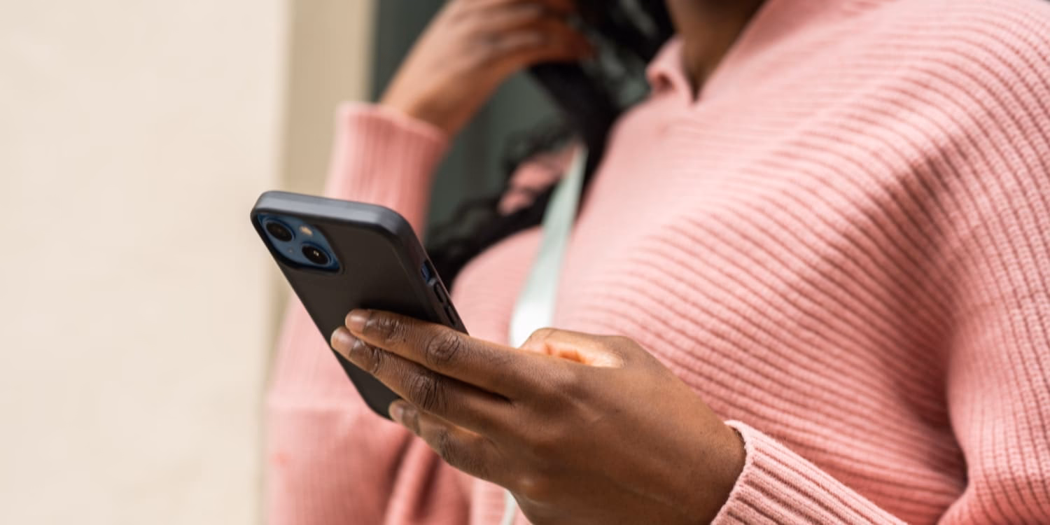 How do you hold a smartphone?