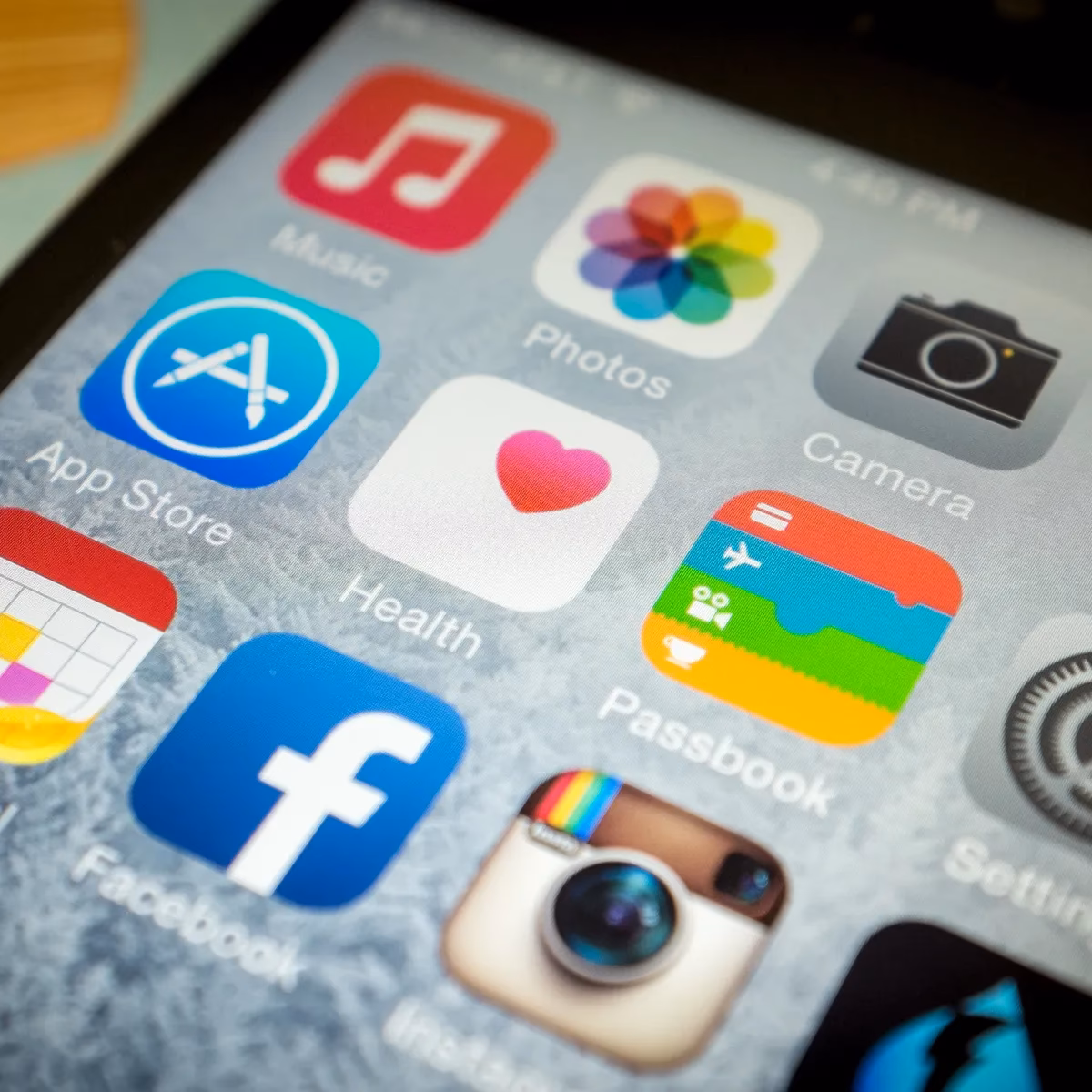What is instant heart rate app?