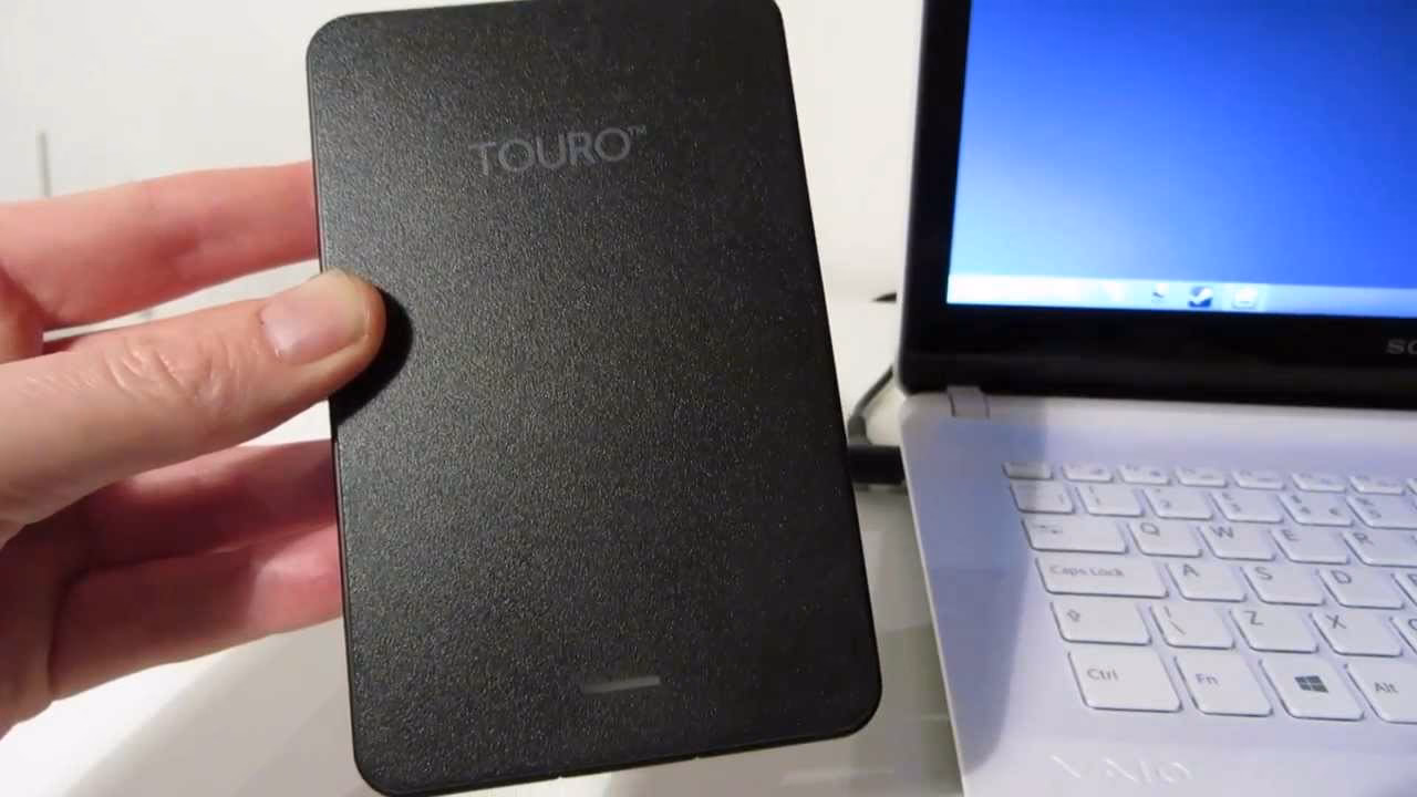 Does Touro desk Pro have a USB port?