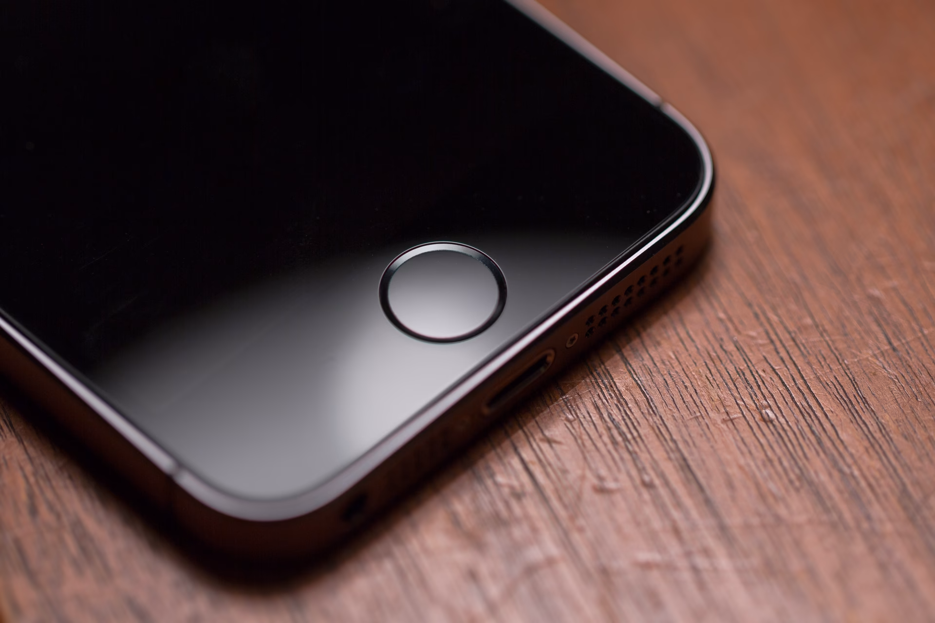 How to use an iPhone with a broken Home button?