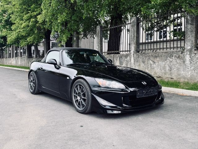 Welche Farben gibt es für einen Honda S2000?