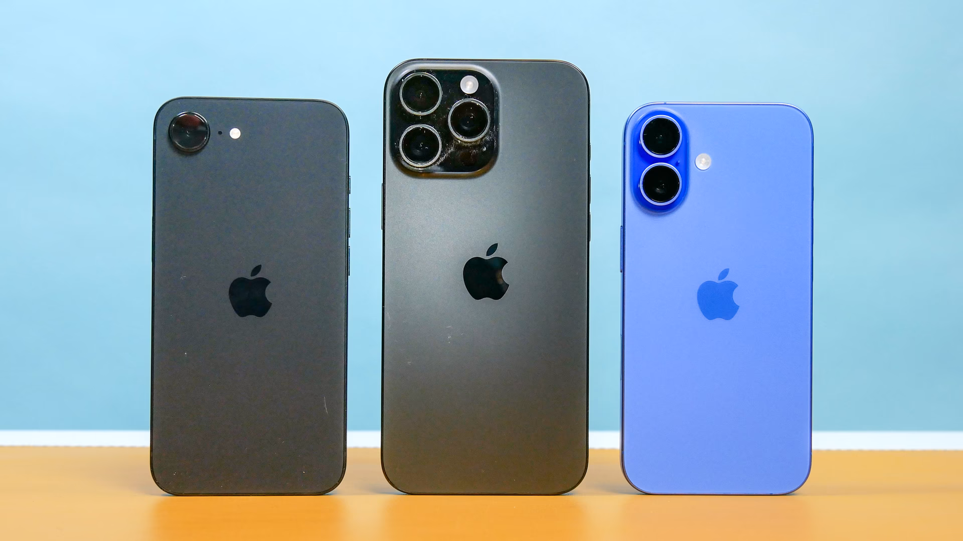 How much electricity does a 5W iPhone use?