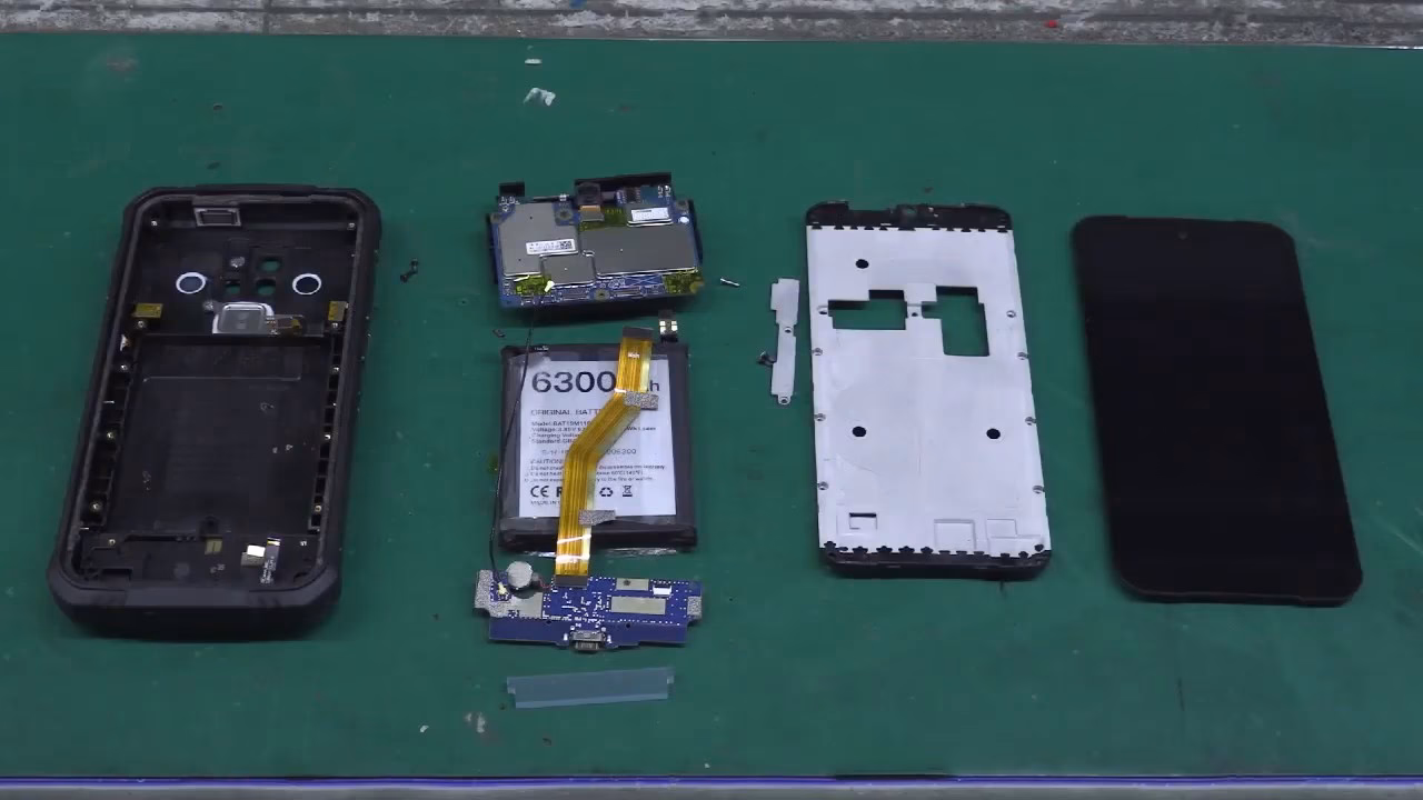How many Doogee cell phone manuals are there?