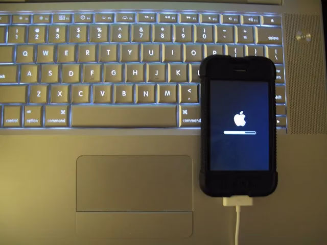 How to restore iPhone 2G to a new version of iTunes?