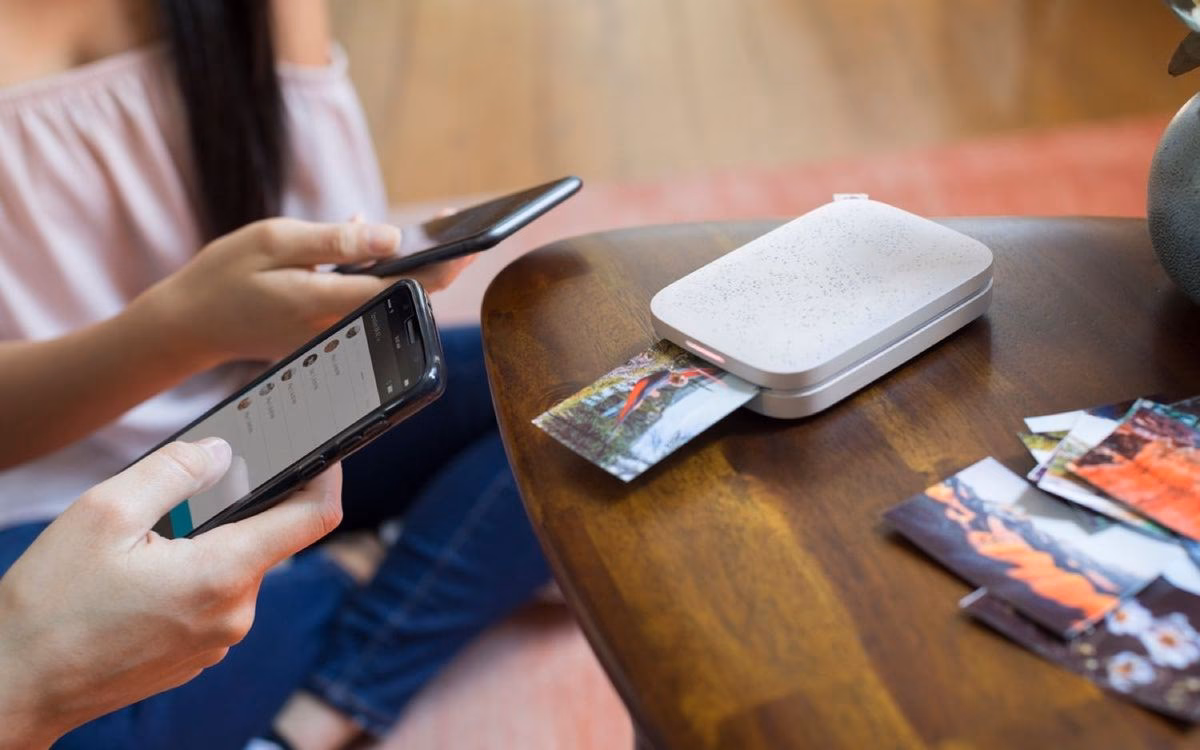 How many photos can a portable photo printer Print?