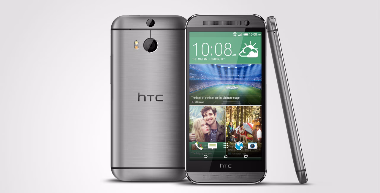 How many HTC phone photos are there?