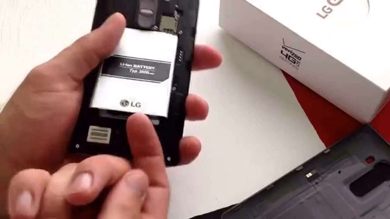 Does LG have a dual SIM card slot?