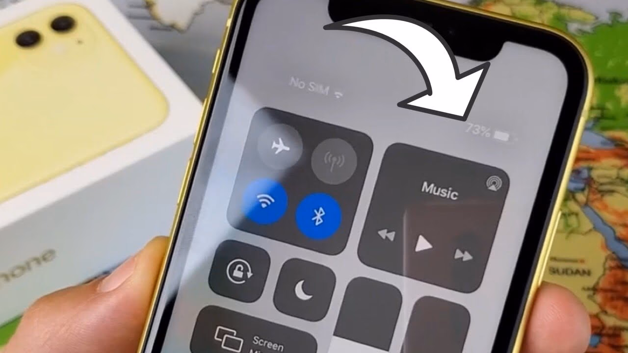 Does iPhone display battery percentage?