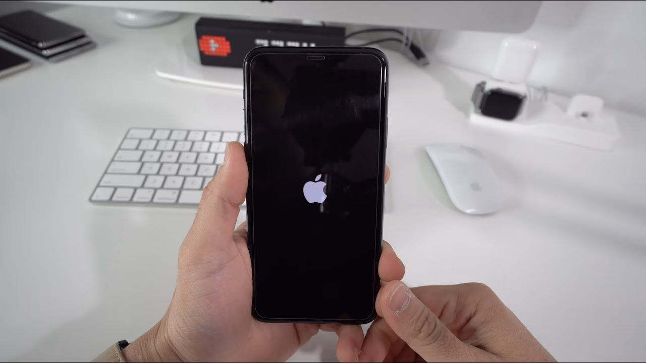 How to fix frozen screen on iPhone 11?