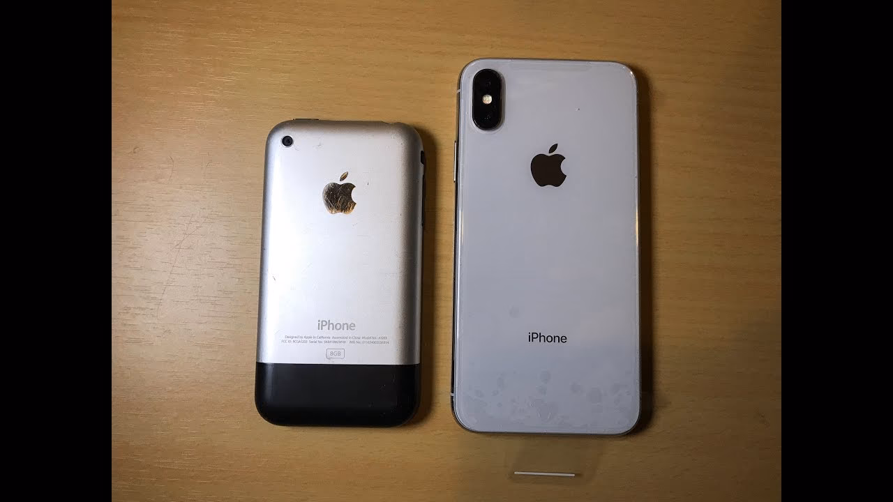 What is the difference between iPhone X & XS?