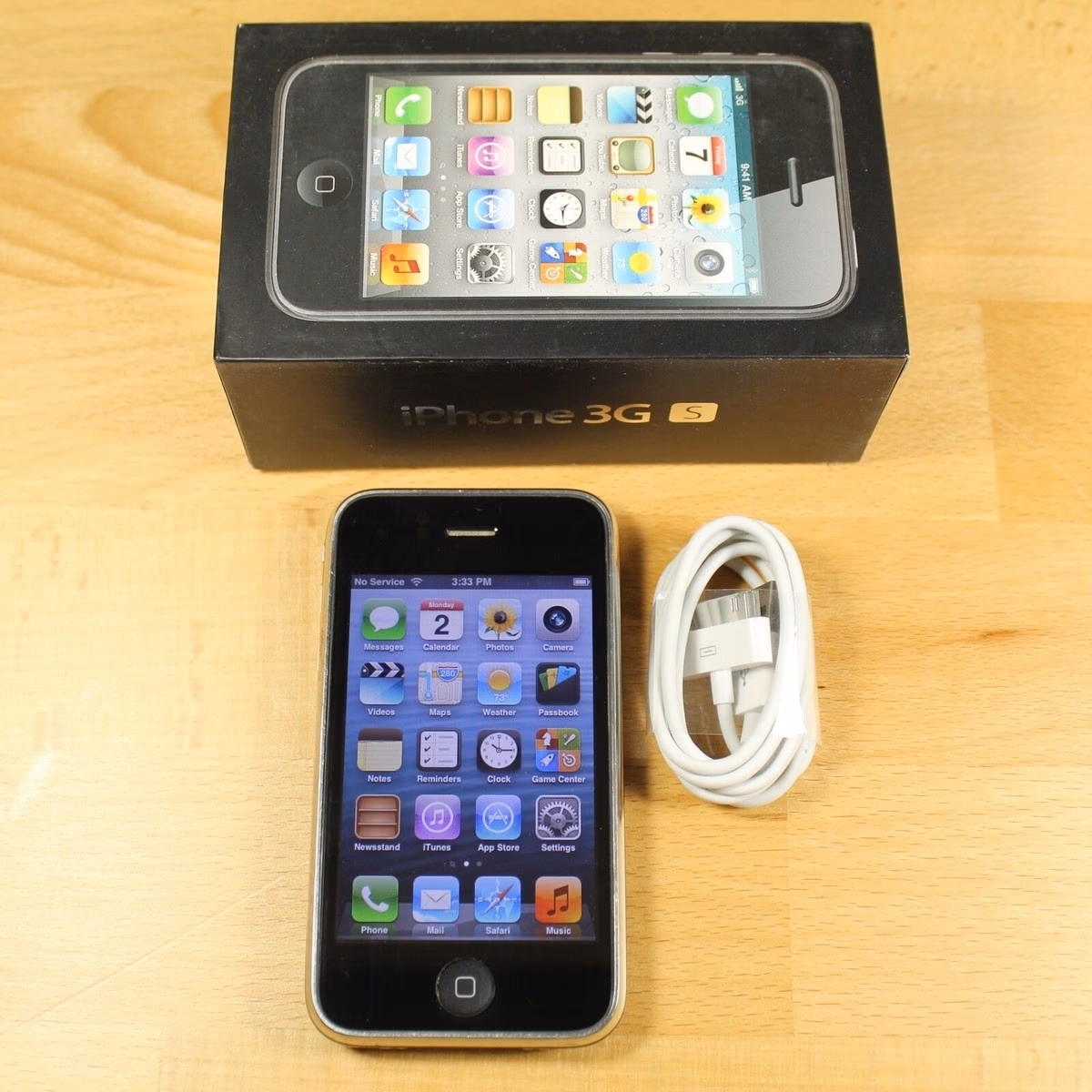 How many GB is a Apple iPhone 3GS (a1303b)?