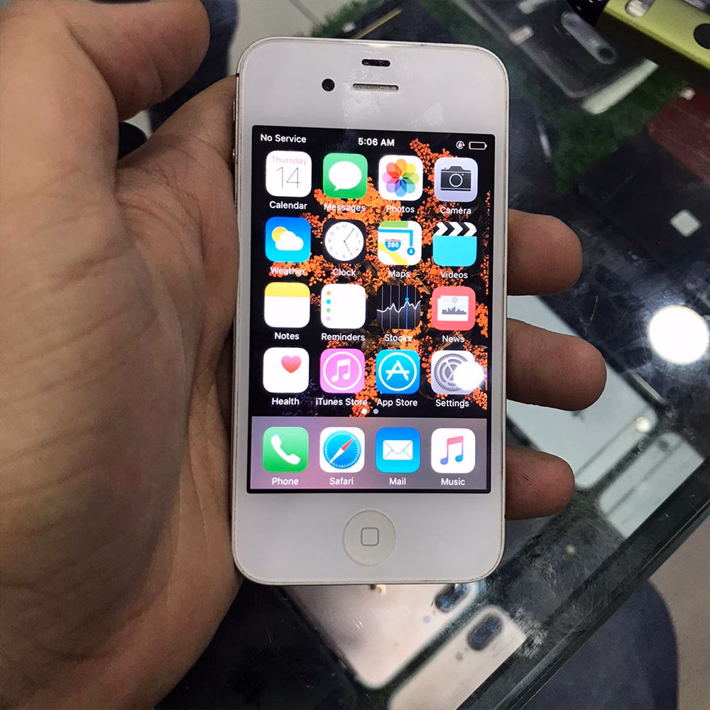 How to make money selling iPhone 4S in Pakistan?